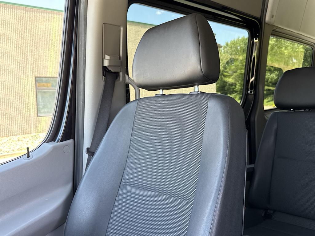 Thumbnail: 2018 Mercedes-Benz Sprinter - 41