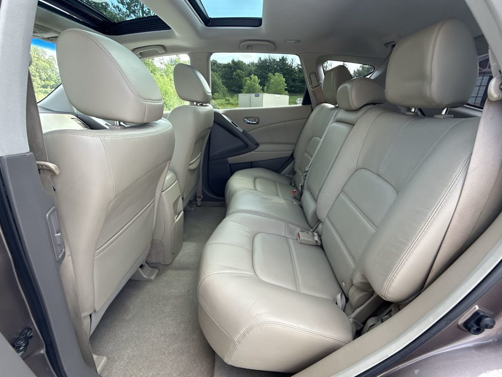 Thumbnail: 2011 Nissan Murano - 24