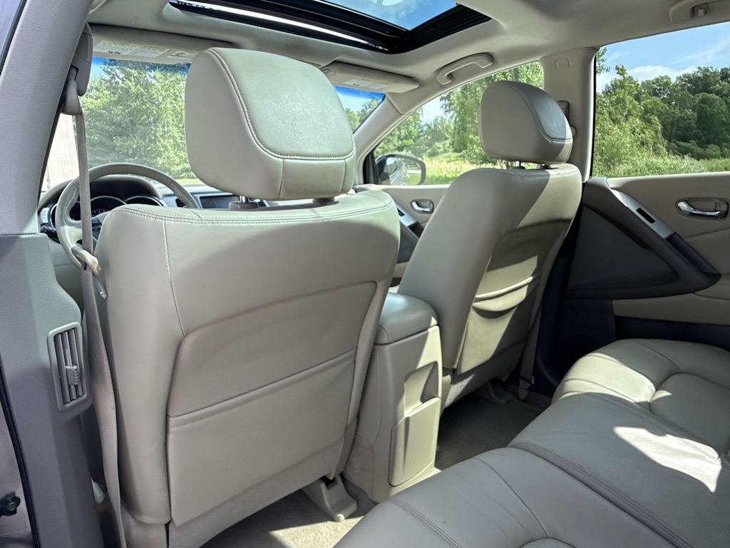 Thumbnail: 2011 Nissan Murano - 10