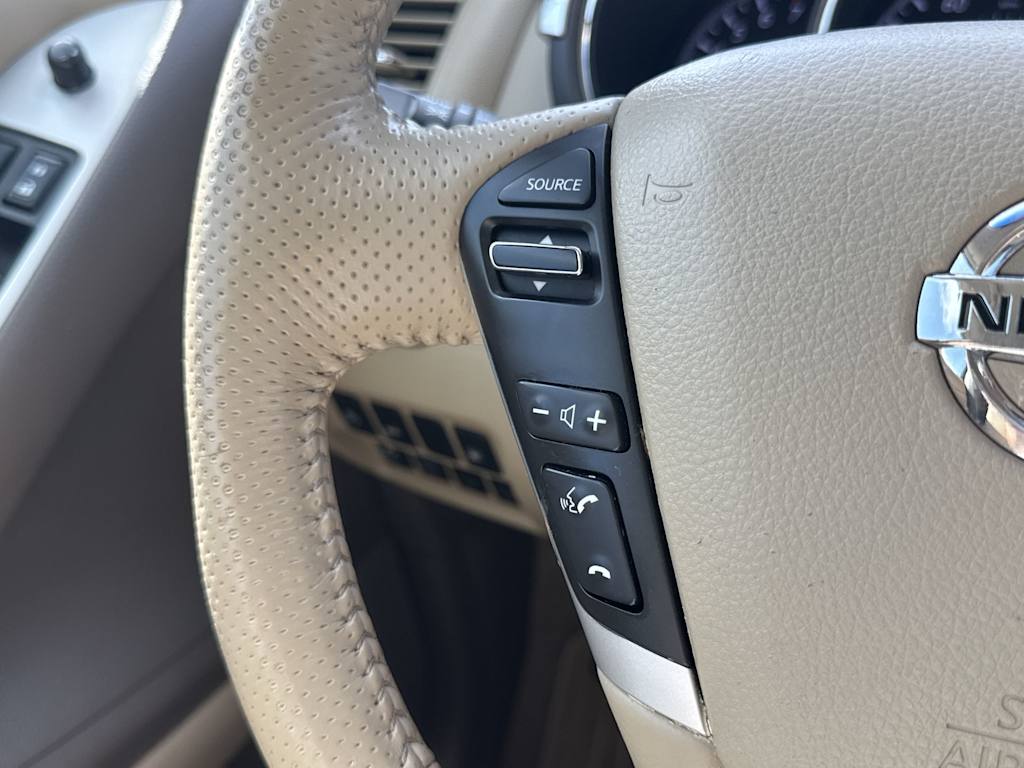 Thumbnail: 2011 Nissan Murano - 28