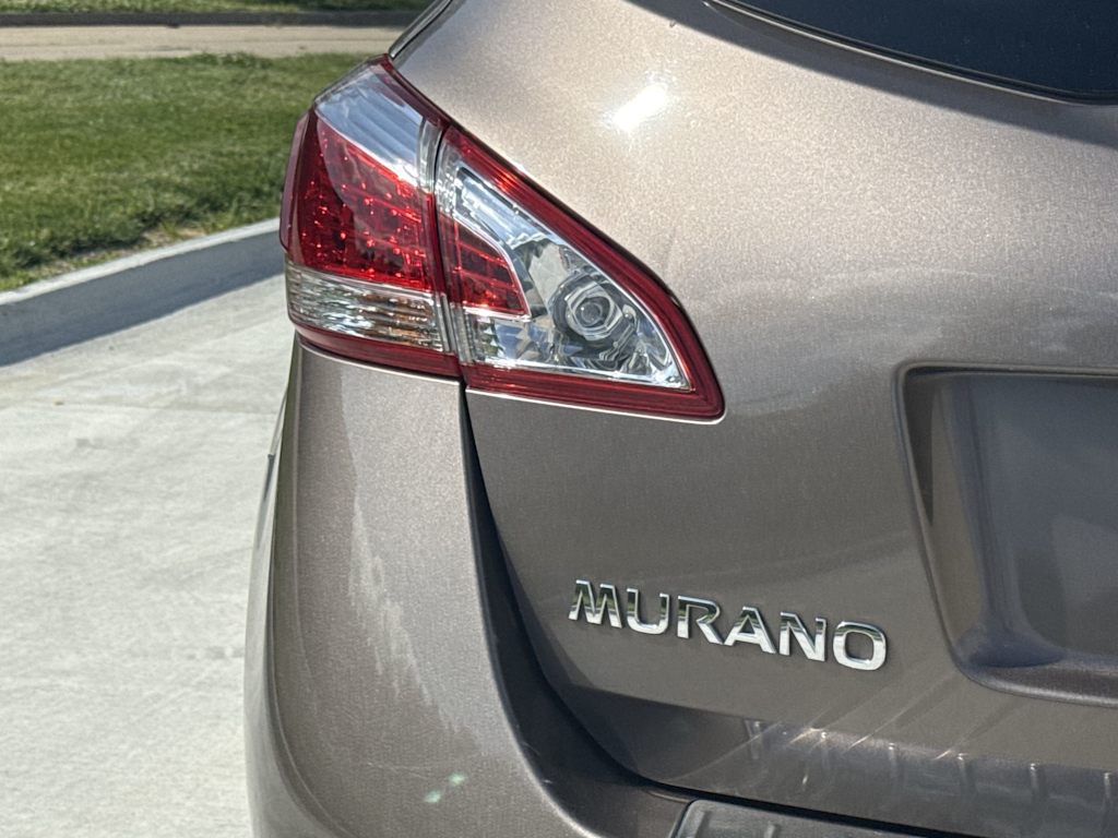 Thumbnail: 2011 Nissan Murano - 21