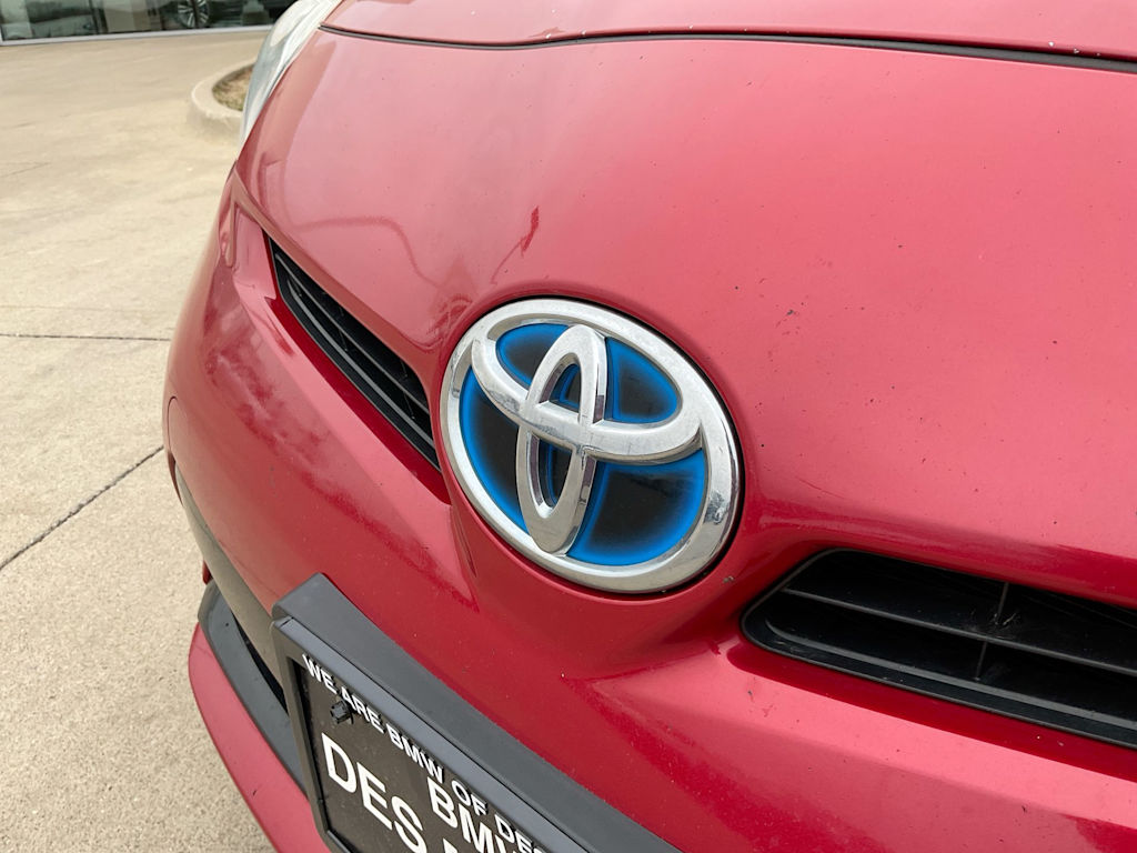 2015 Toyota Prius Three 6