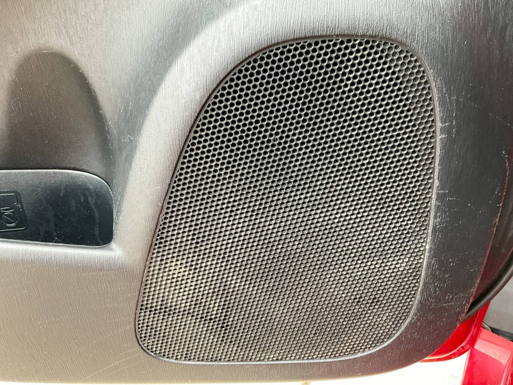 2015 Toyota Prius Three 35