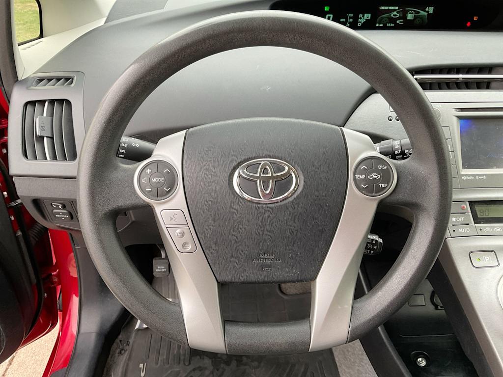 2015 Toyota Prius Three 9