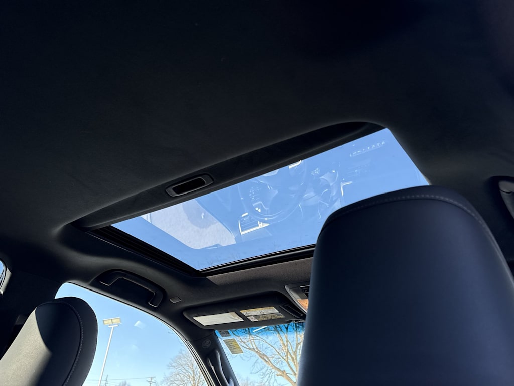 Thumbnail: 2023 Lexus GX - 31