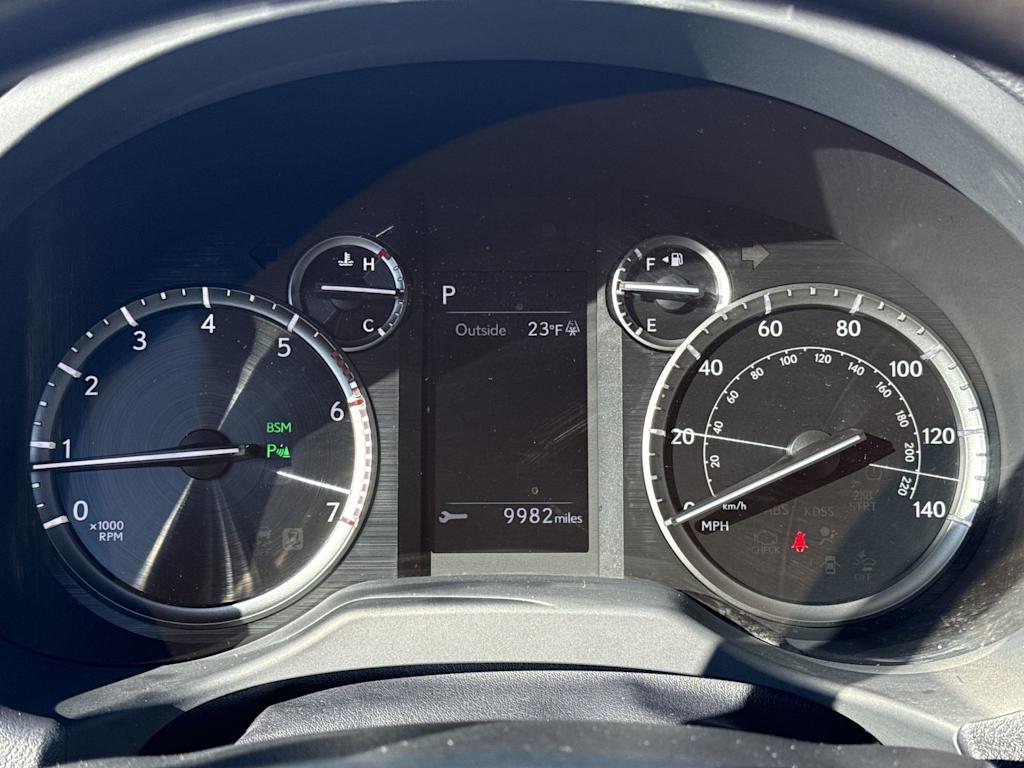 Thumbnail: 2023 Lexus GX - 17