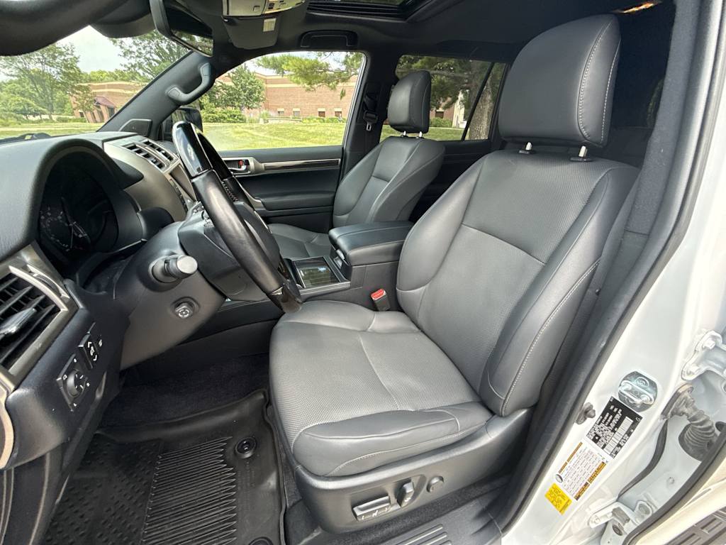 Thumbnail: 2021 Lexus GX - 11