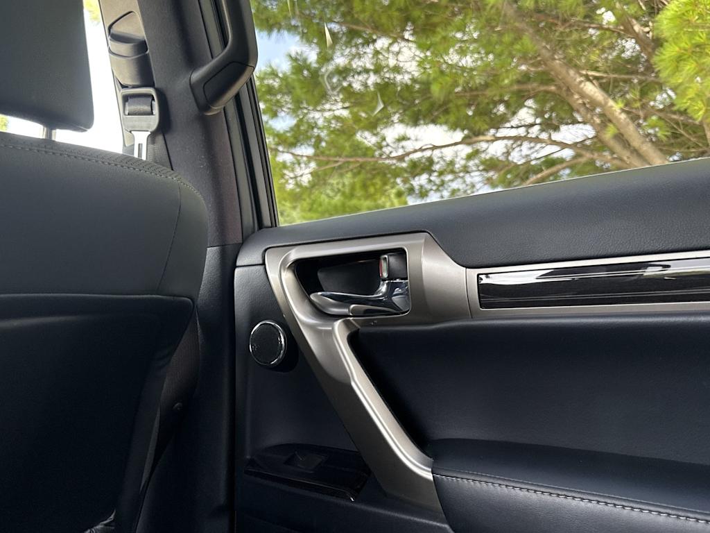 Thumbnail: 2021 Lexus GX - 41