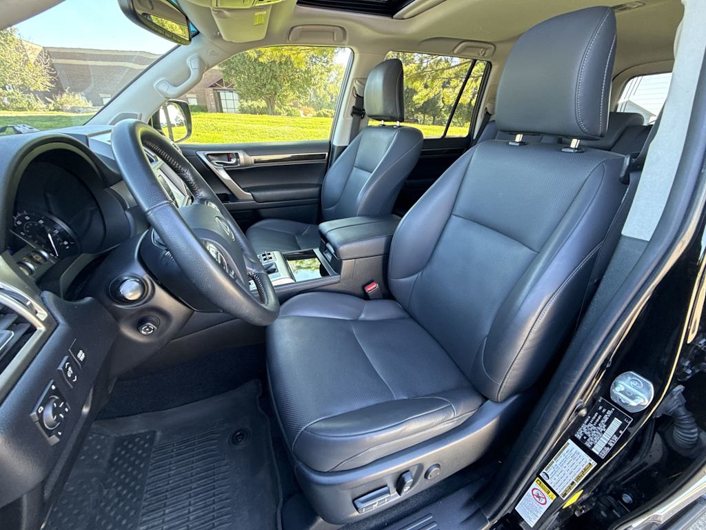 Thumbnail: 2017 Lexus GX - 11