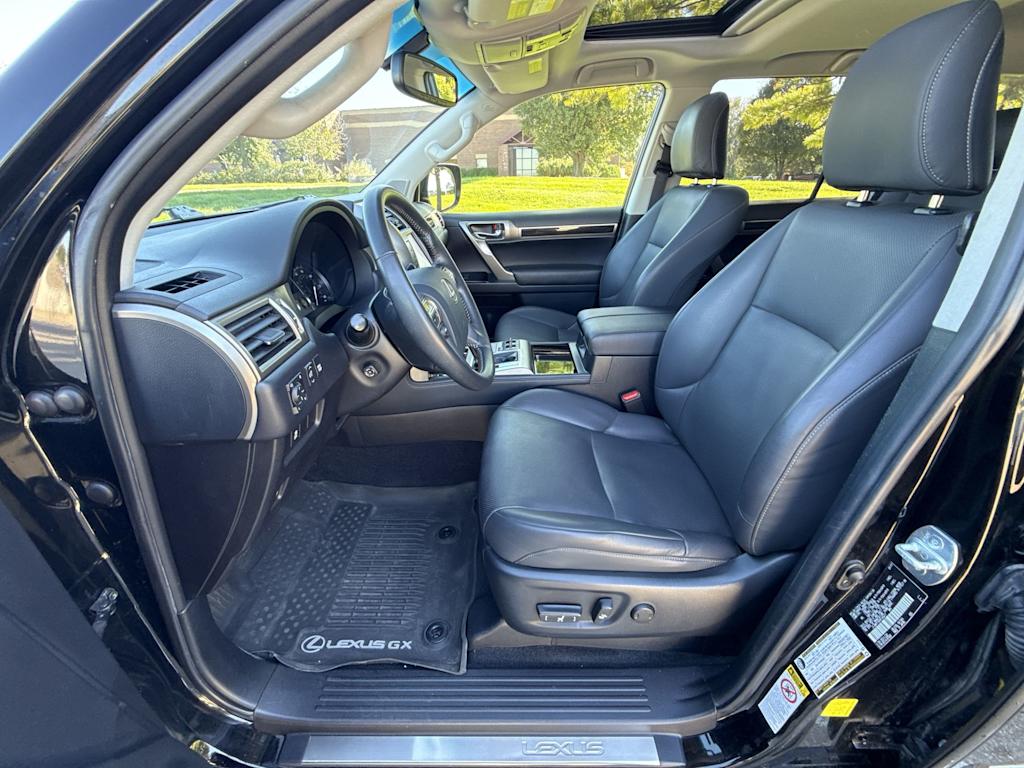 Thumbnail: 2017 Lexus GX - 10