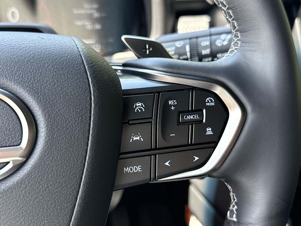 Thumbnail: 2025 Lexus ES - 33