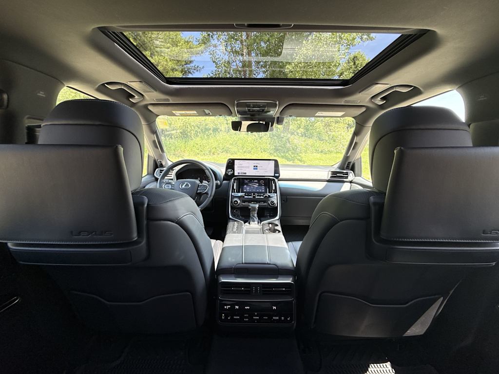 Thumbnail: 2025 Lexus ES - 27