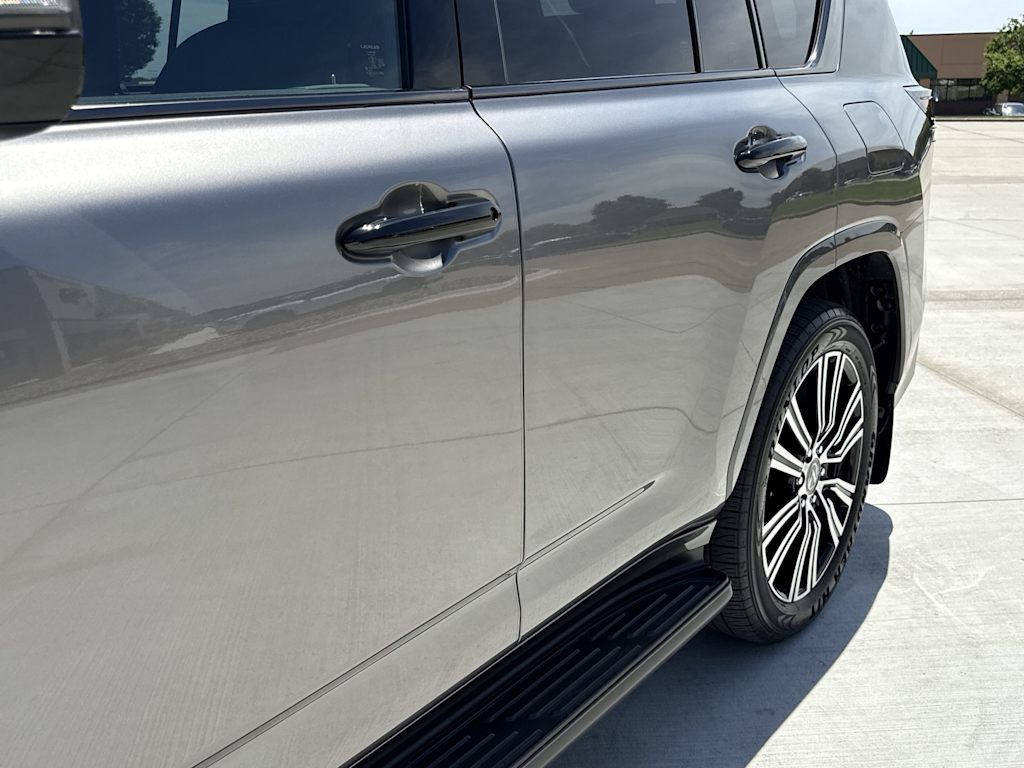 Thumbnail: 2025 Lexus ES - 46