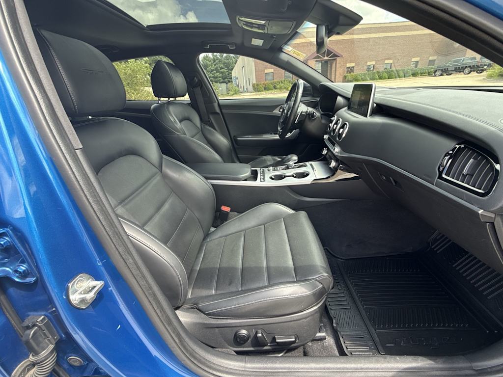 Thumbnail: 2019 Kia Stinger - 28