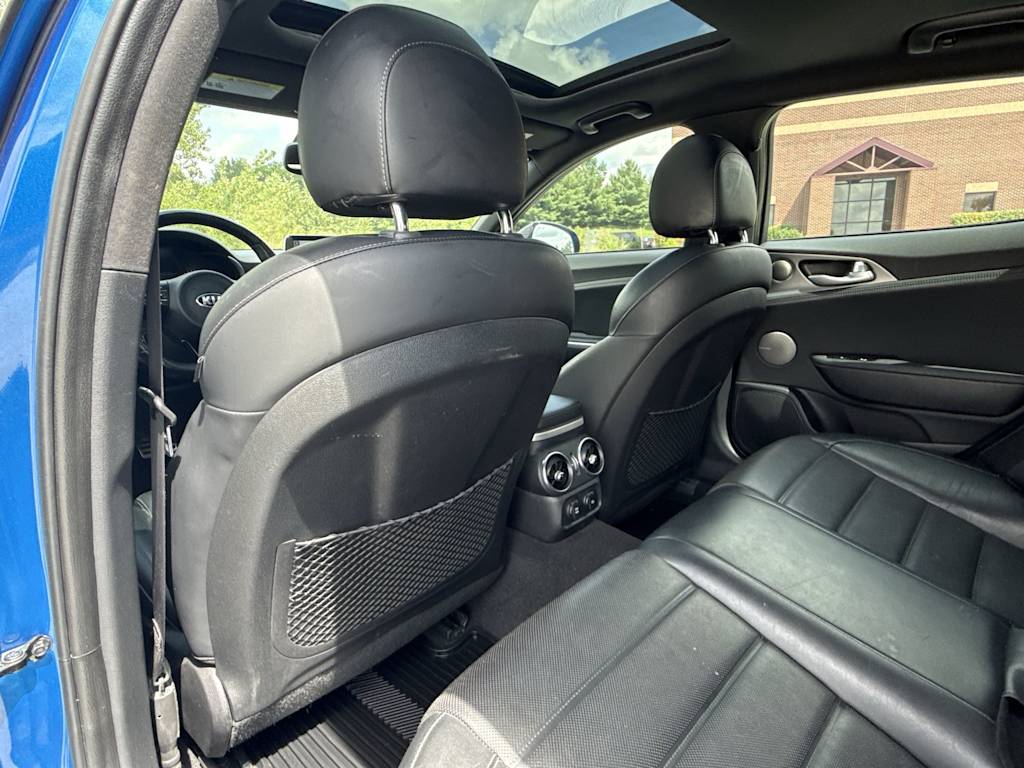 Thumbnail: 2019 Kia Stinger - 12
