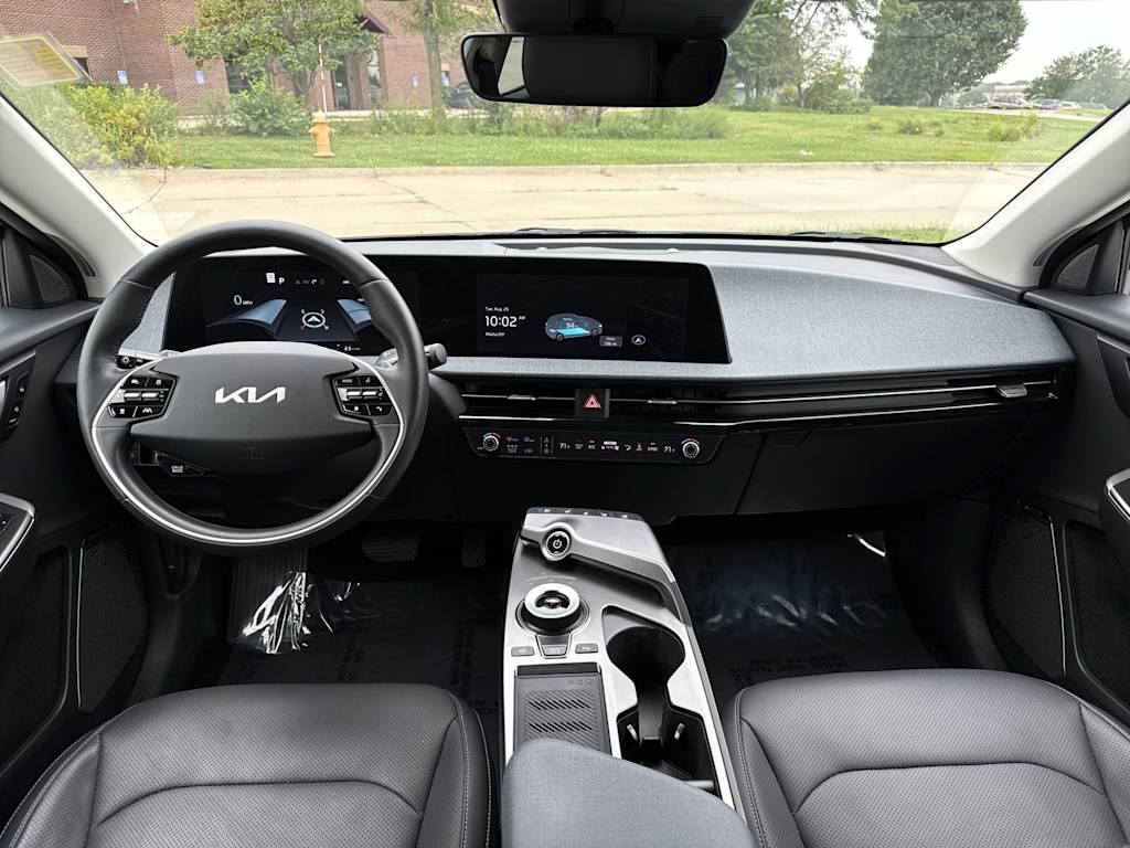 Thumbnail: 2023 Kia EV6 - 2