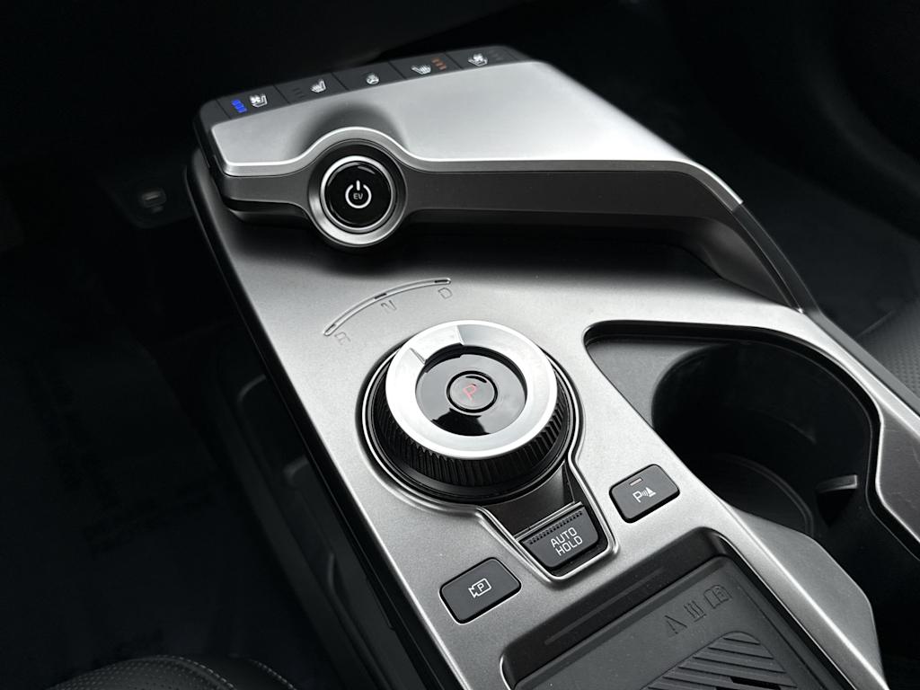 Thumbnail: 2023 Kia EV6 - 36
