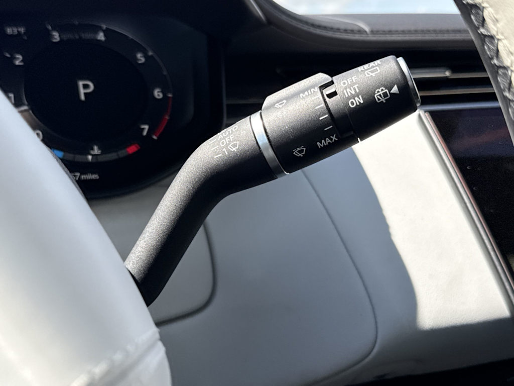 Thumbnail: 2023 Land Rover Range Rover Sport - 13