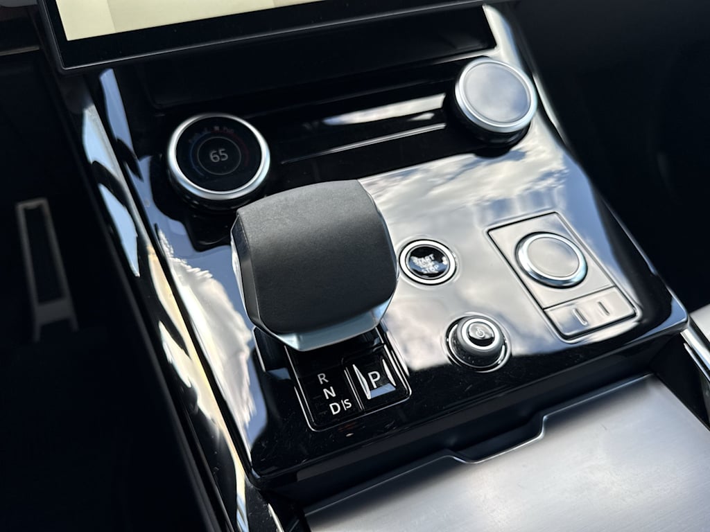 Thumbnail: 2023 Land Rover Range Rover Sport - 38