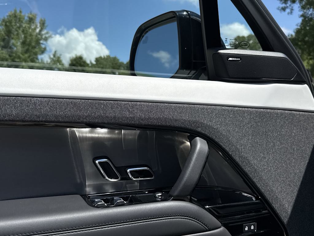 Thumbnail: 2023 Land Rover Range Rover Sport - 26