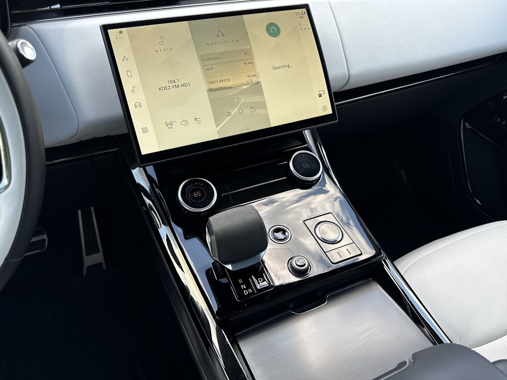 Thumbnail: 2023 Land Rover Range Rover Sport - 14