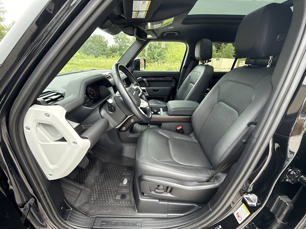 Thumbnail: 2024 Land Rover Defender - 9