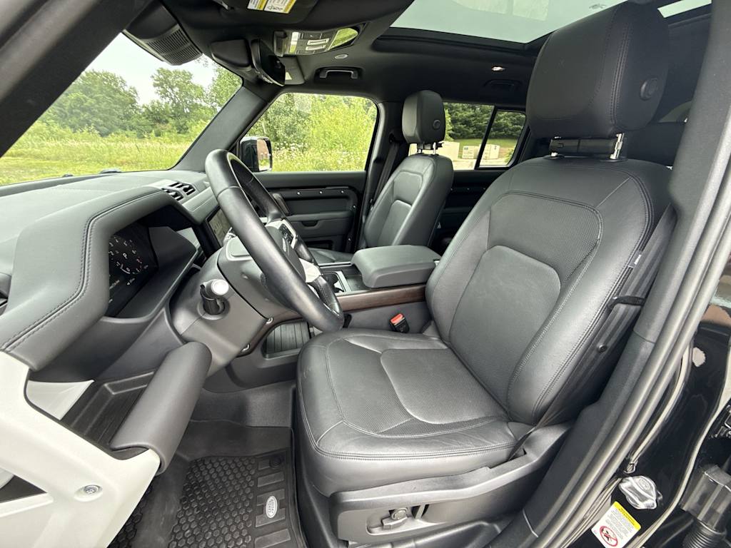 Thumbnail: 2024 Land Rover Defender - 10