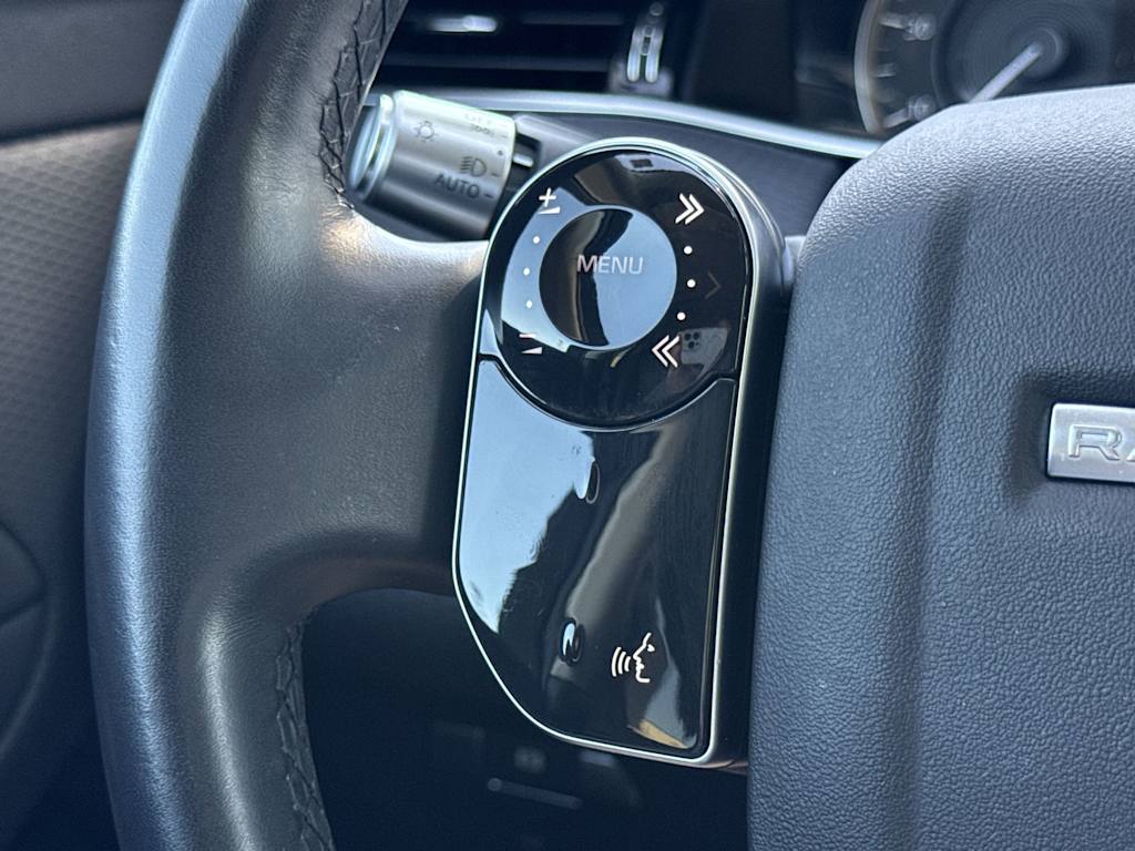 Thumbnail: 2020 Land Rover Range Rover Evoque - 30