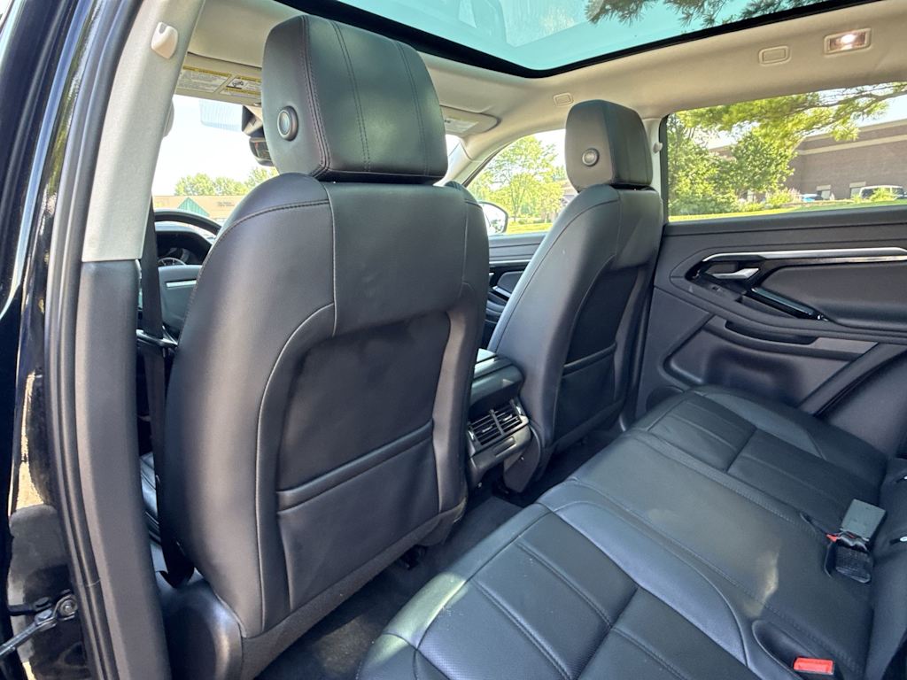 Thumbnail: 2020 Land Rover Range Rover Evoque - 12