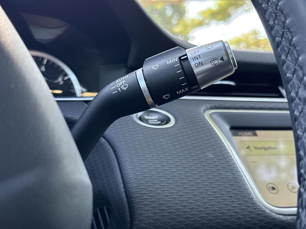 Thumbnail: 2020 Land Rover Range Rover Evoque - 32