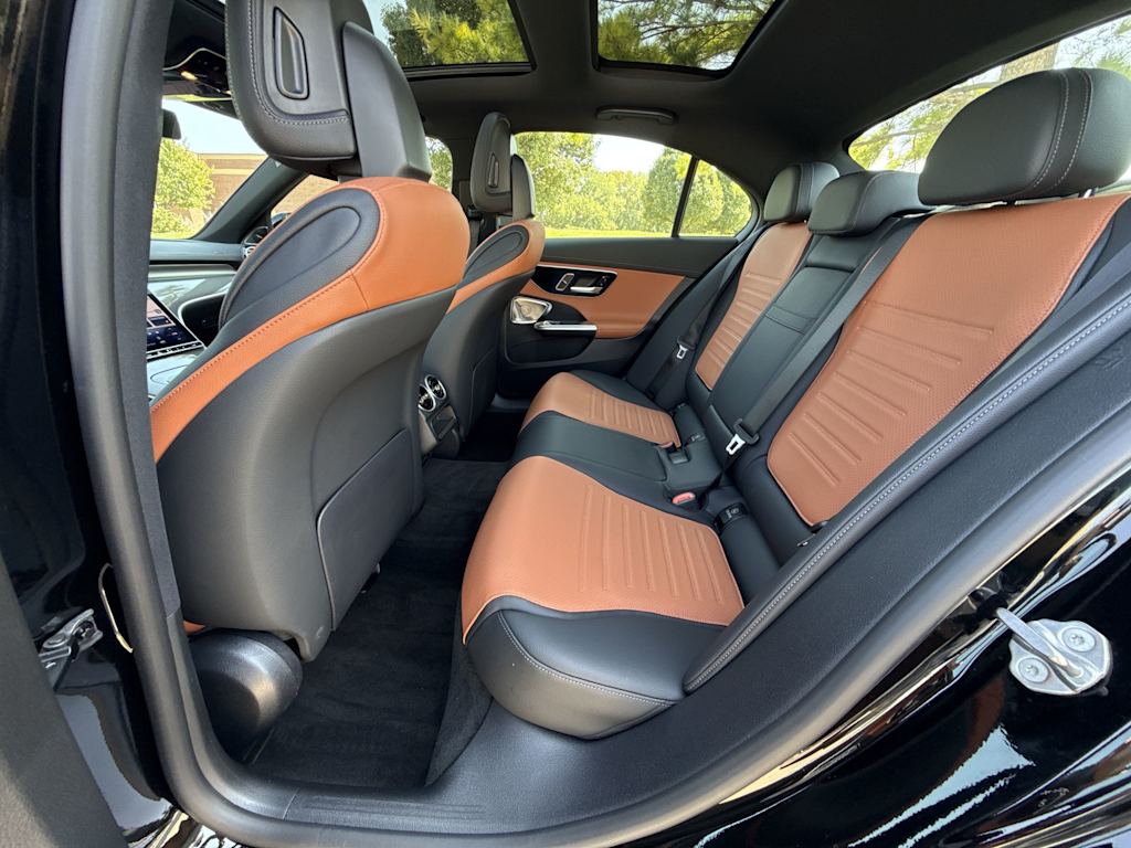 Thumbnail: 2023 Mercedes-Benz C-Class - 24