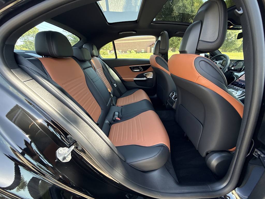 Thumbnail: 2023 Mercedes-Benz C-Class - 25