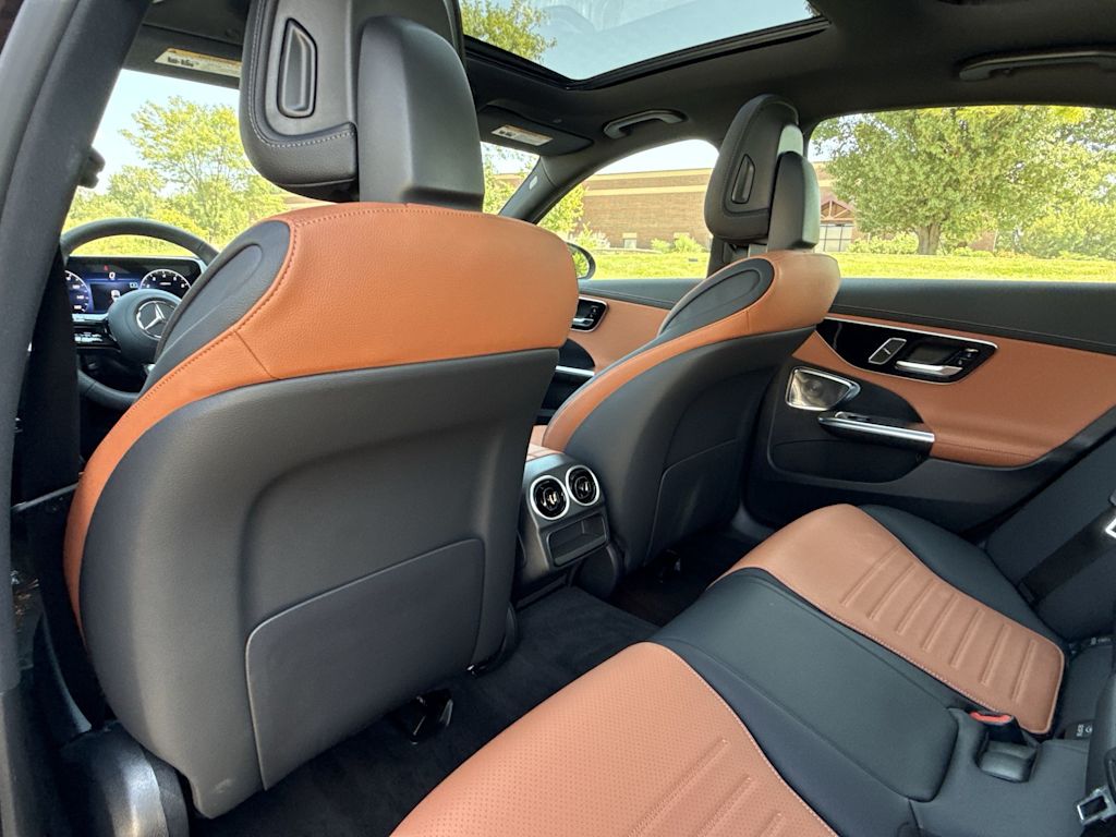 Thumbnail: 2023 Mercedes-Benz C-Class - 11