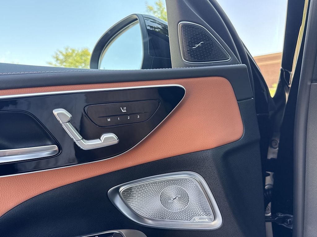 Thumbnail: 2023 Mercedes-Benz C-Class - 33