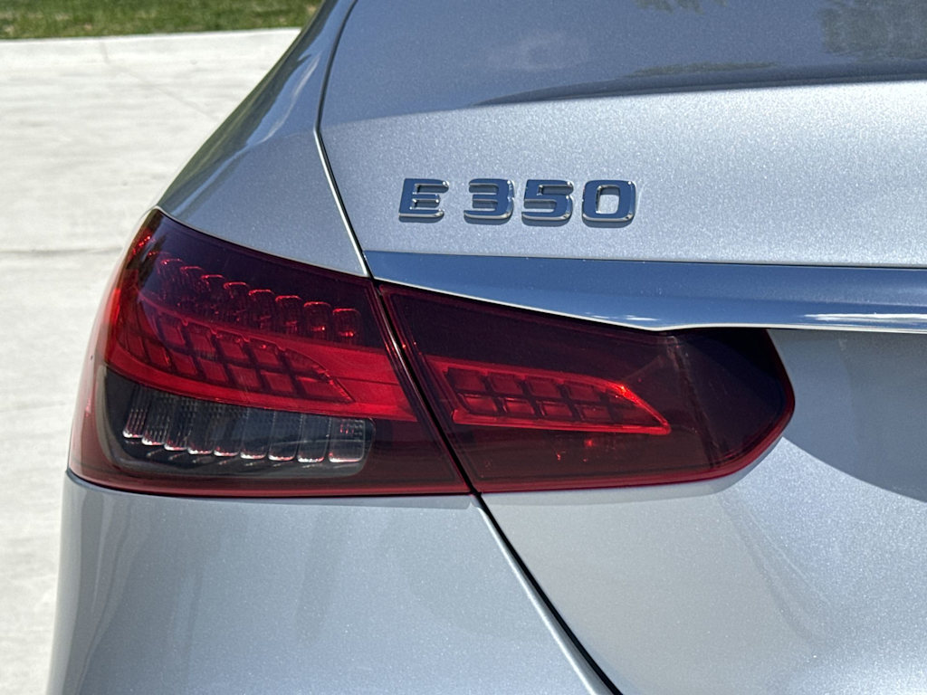Thumbnail: 2021 Mercedes-Benz E-Class - 22