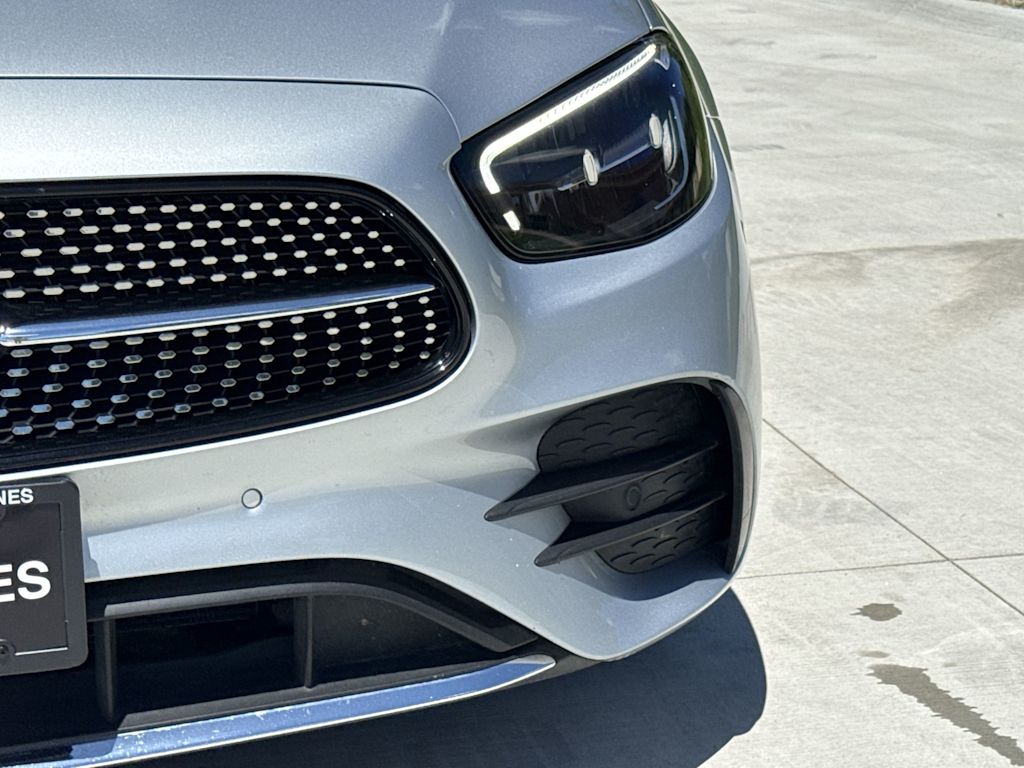 Thumbnail: 2021 Mercedes-Benz E-Class - 21