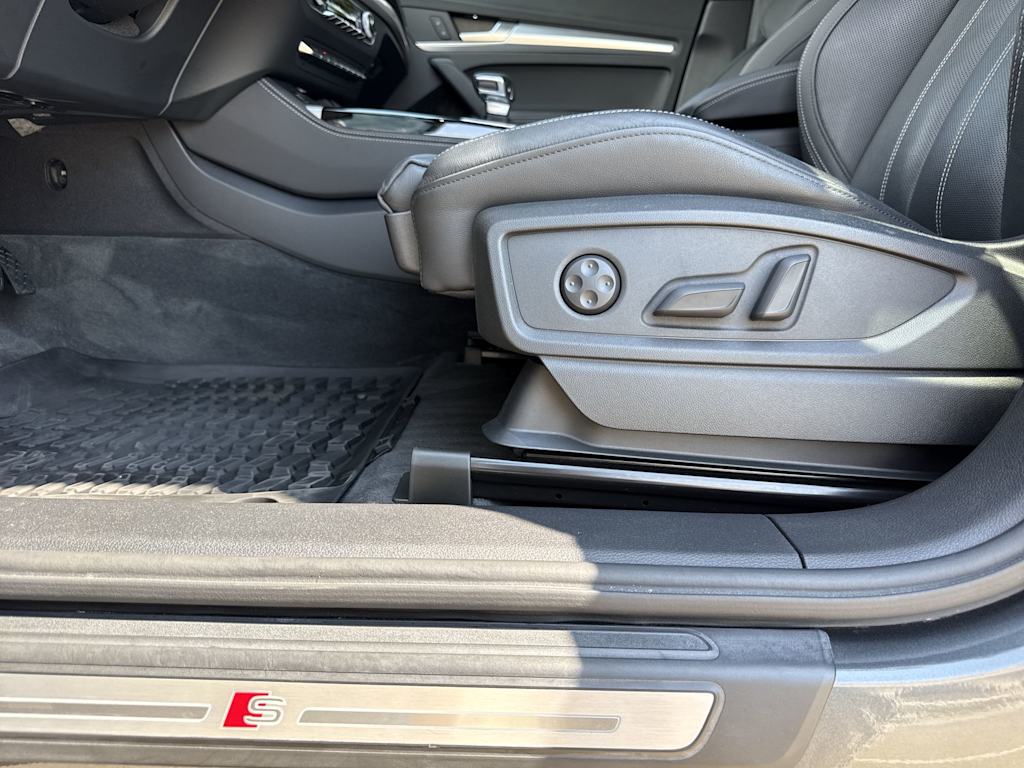 Thumbnail: 2021 Audi Q5 - 26