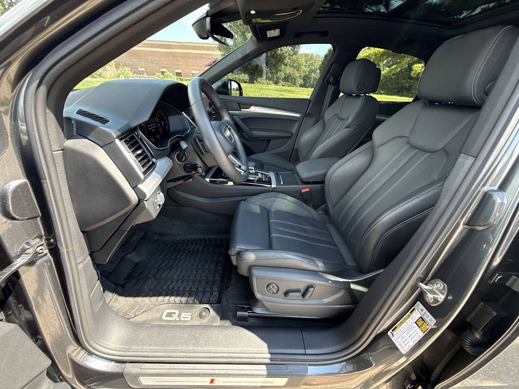 Thumbnail: 2021 Audi Q5 - 11