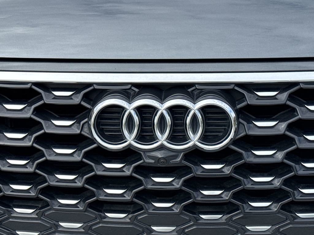 Thumbnail: 2021 Audi Q5 - 7