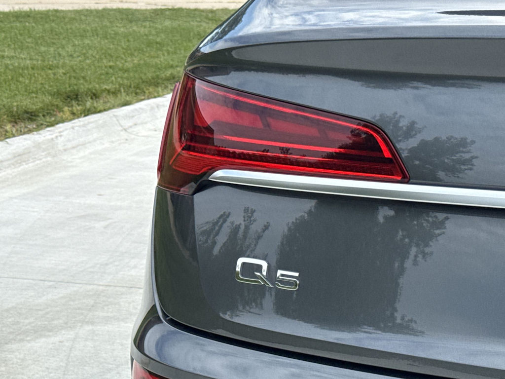 Thumbnail: 2021 Audi Q5 - 25