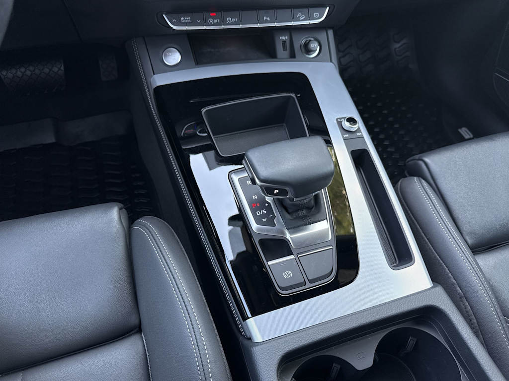 Thumbnail: 2023 Audi Q5 - 15