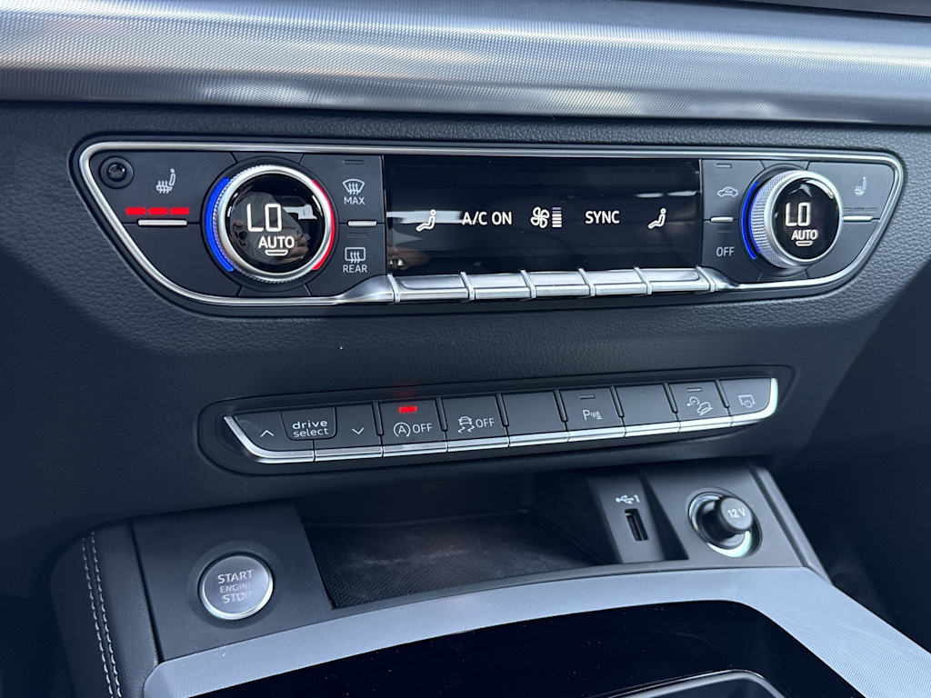 Thumbnail: 2023 Audi Q5 - 37