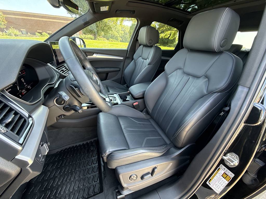 Thumbnail: 2023 Audi Q5 - 12