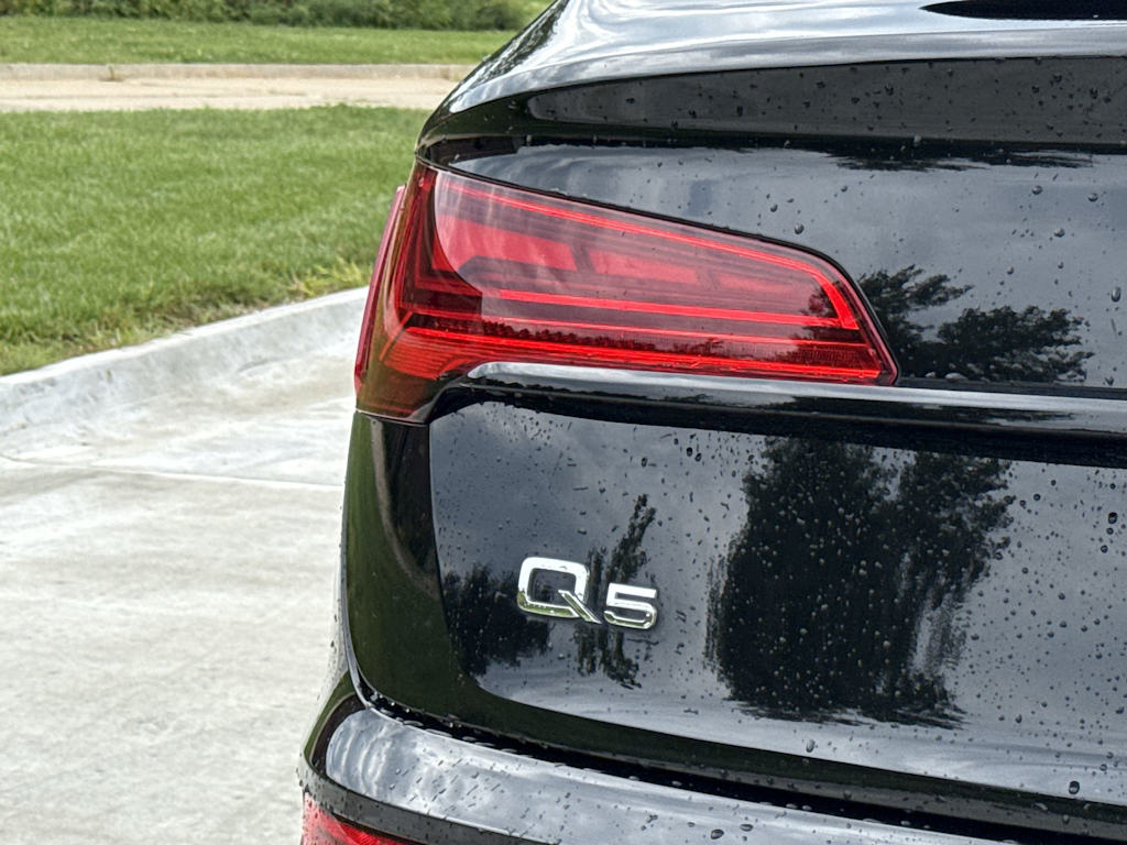 Thumbnail: 2023 Audi Q5 - 23