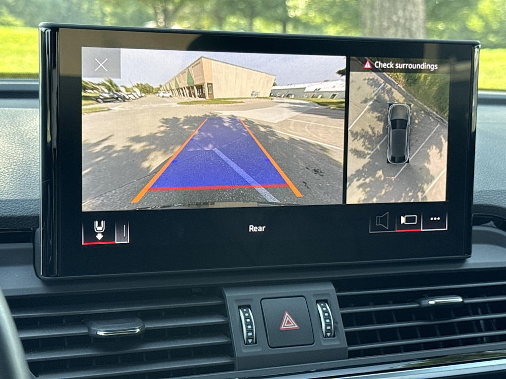 Thumbnail: 2021 Audi Q5 - 36