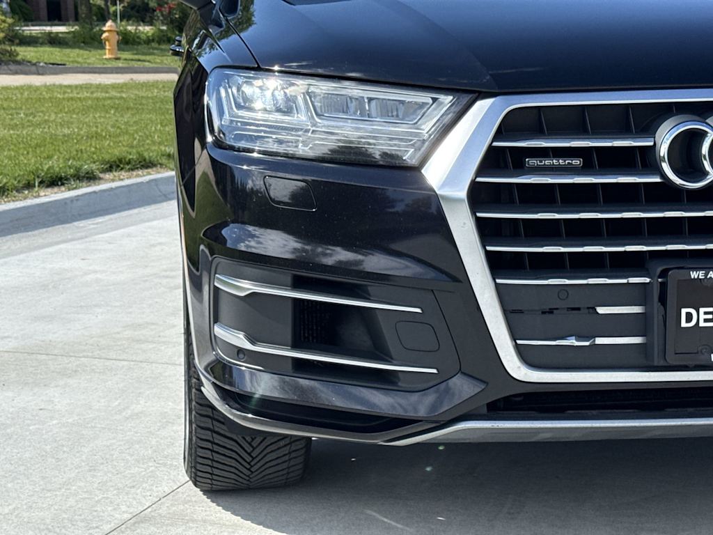 Thumbnail: 2017 Audi Q7 - 7