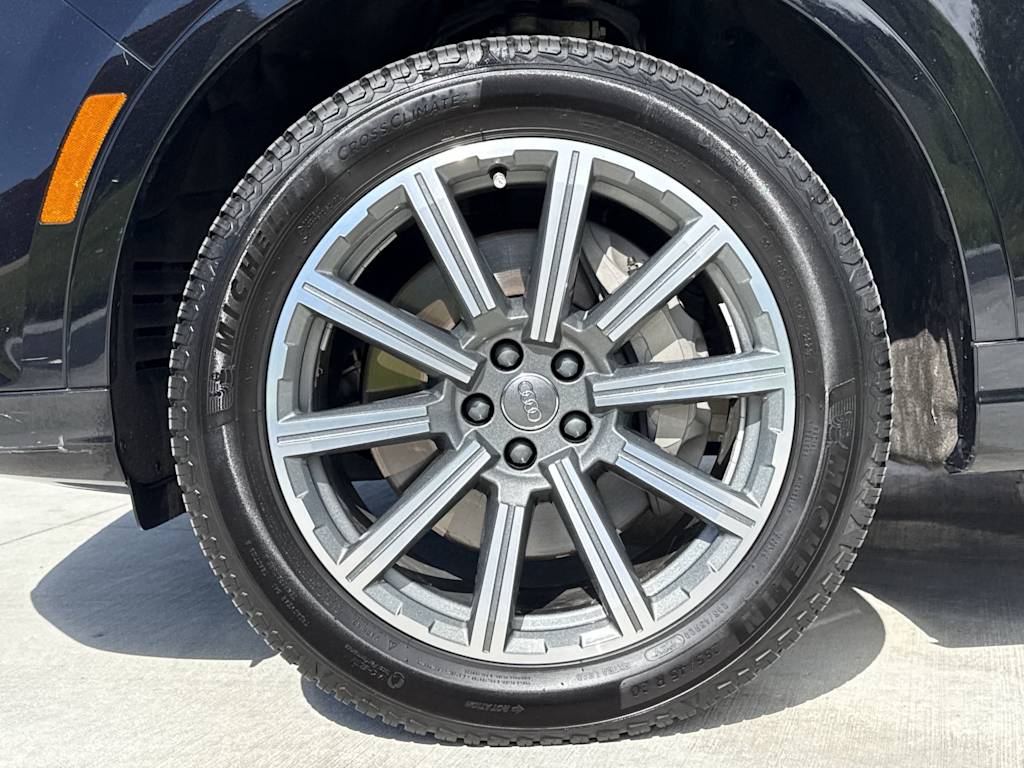 Thumbnail: 2017 Audi Q7 - 8
