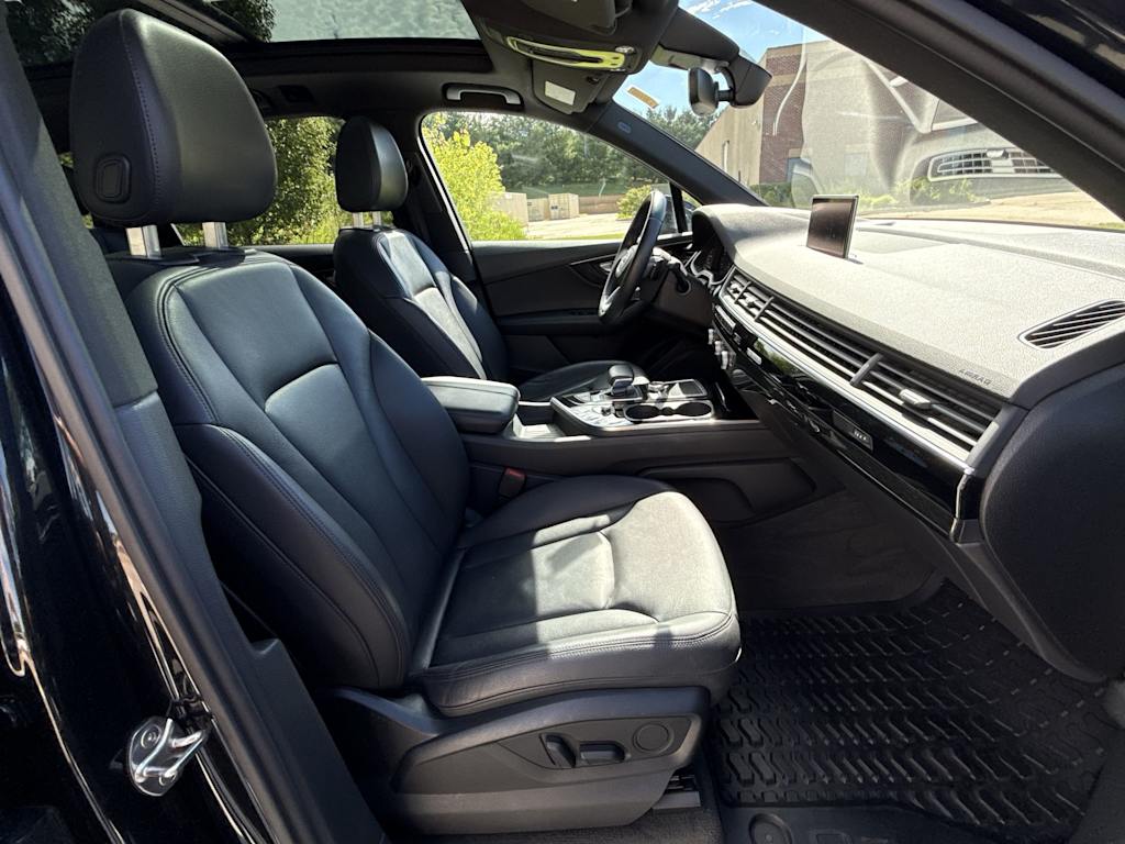 Thumbnail: 2017 Audi Q7 - 32