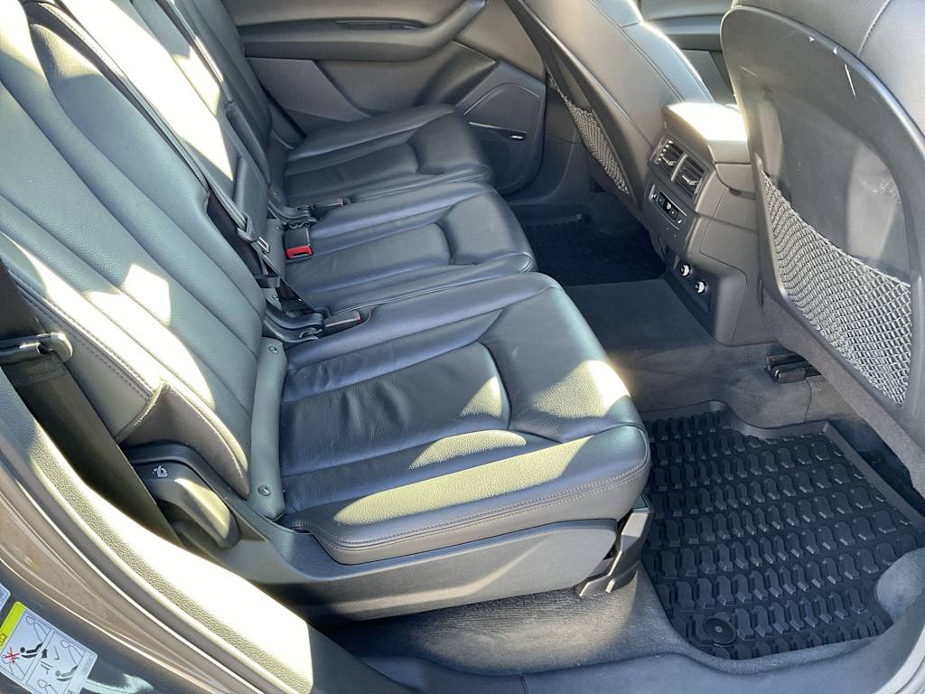 Thumbnail: 2019 Audi Q7 - 12