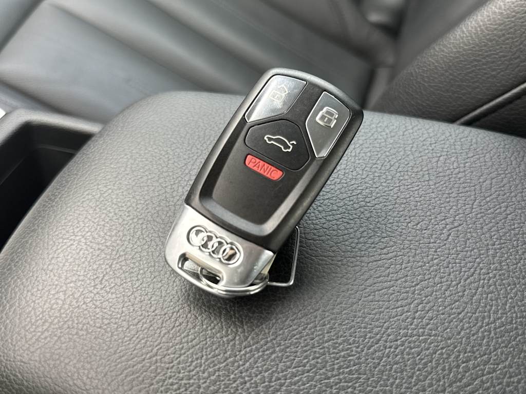 Thumbnail: 2017 Audi A4 - 17